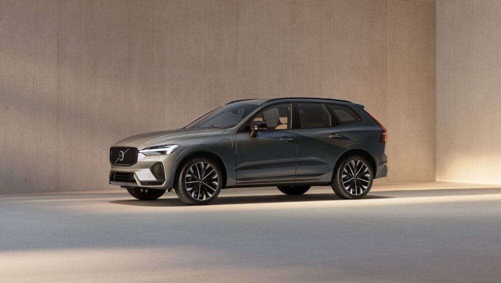 2025 Volvo XC60 Facelift To Officially Launch In India On August 1